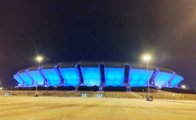 Interventi troppo costosi, lo stadio San Nicola di Bari &egrave; fuori dagli &laquo;Europei 2032&raquo;