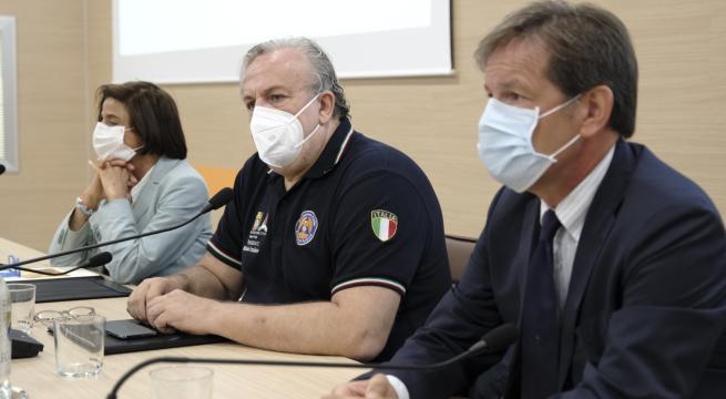 Fase 3, Emiliano: «La Puglia sosterrà l'Albania nella lotta contro il Covid»