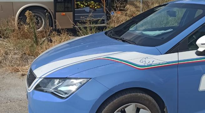 Manfredonia, si sente male sul bus e si accascia: muore 65enne