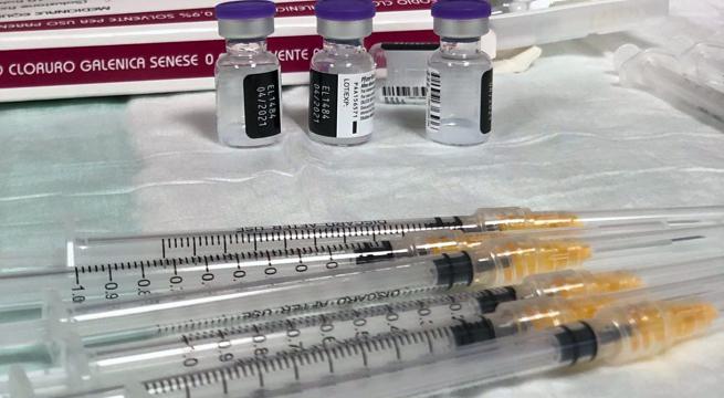 Puglia, vaccini anti Covid: utilizzato 80% dosi a disposizione. Attese domani 27mila fiale Pfizer, poi quelle Moderna