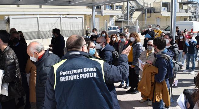 Vaccini Puglia, gruppo FI chiede dimissioni Lopalco. Marti (Lega): «Inadeguatezza pericolo per la comunità»
