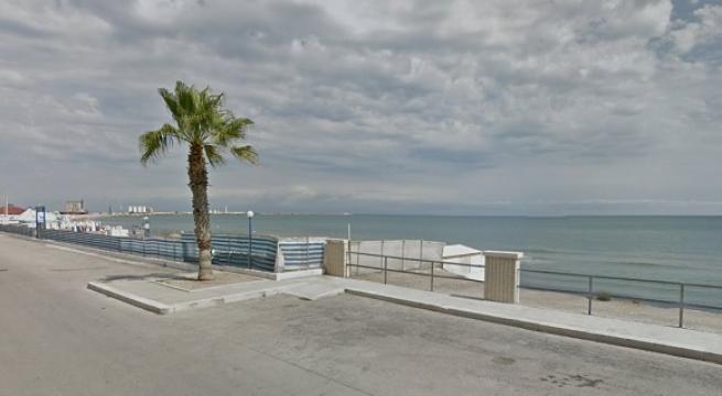 Barletta, 72enne colpito da un malore muore in spiaggia