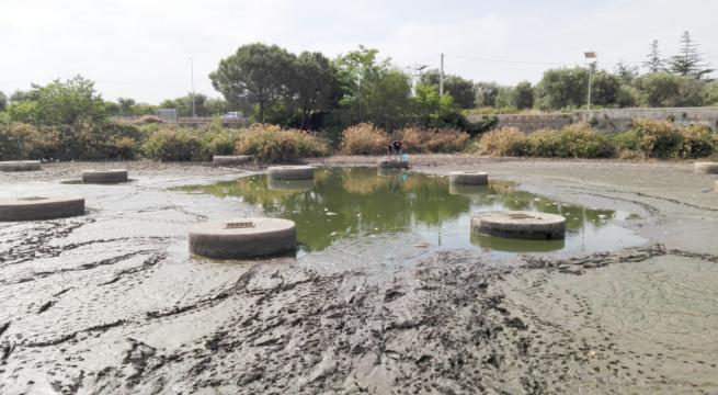 Conversano, a causa del caldo si &egrave; prosciugato il lago 