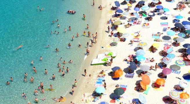 Estate 2021, Italia meta preferita per le vacanze: nella top 3 anche la Puglia