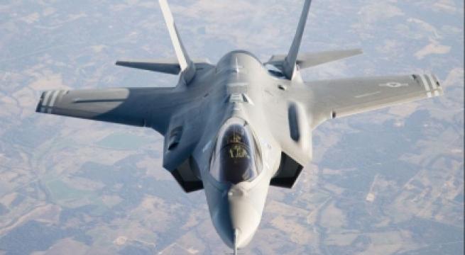 Amendola, al via Falcon Strike: le acrobazie e le esercitazioni degli F35