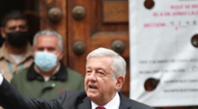 Messico: presidente chiede che nel voto vinca la democrazia