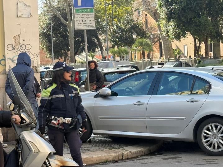 Bari, incidente tra via Carulli e piazza Balenzano: due pedoni salvi ...