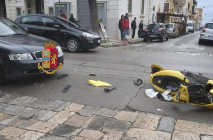 Gallipoli, schianto dopo la fuga sullo scooter rubato:  arrestato 