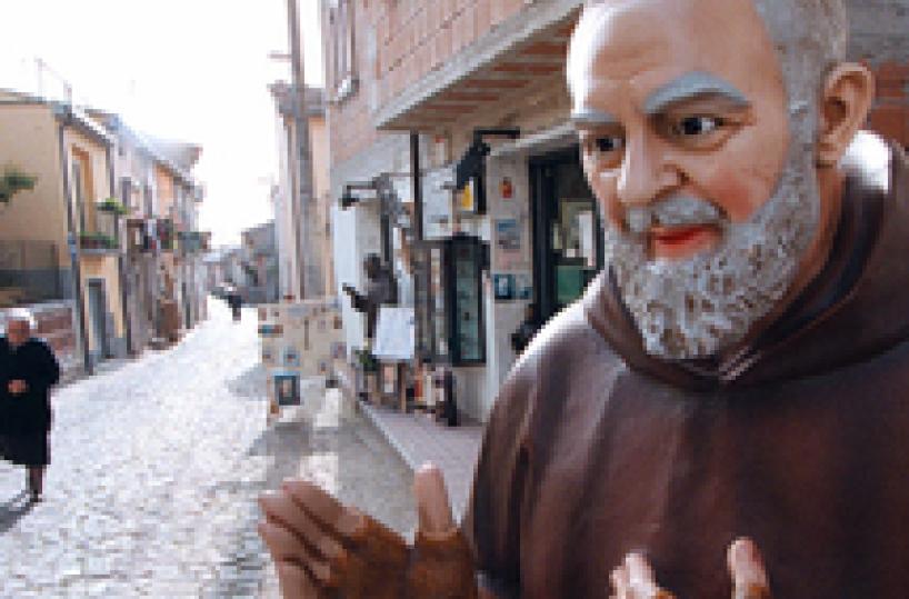 Arriva corto sulla vita di Padre Pio