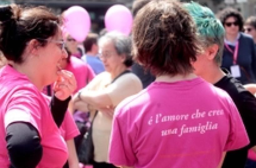 I Pm di Padova, 'illegittimi atti di nascita con 2 mamme'