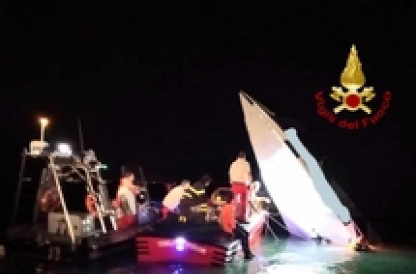 Barca si schianta a Venezia, 3 morti