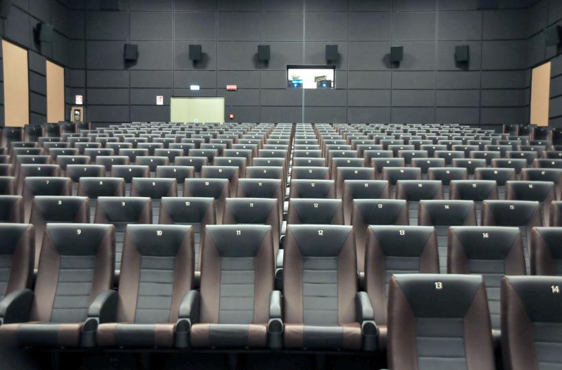 Bari e provincia, ma i nostri cinema ancora non riaprono: «Norme impossibili»