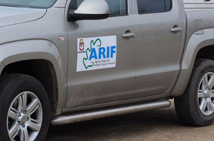 Furto in un deposito dell'Arif  rubati automezzi e attrezzi