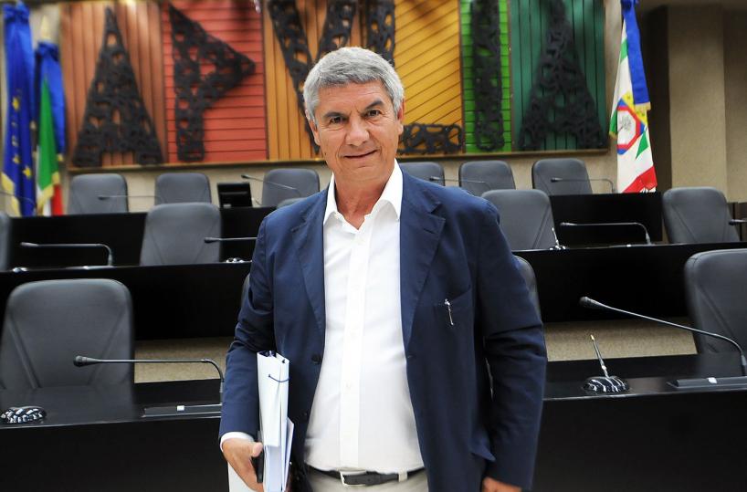 ernesto abaterusso