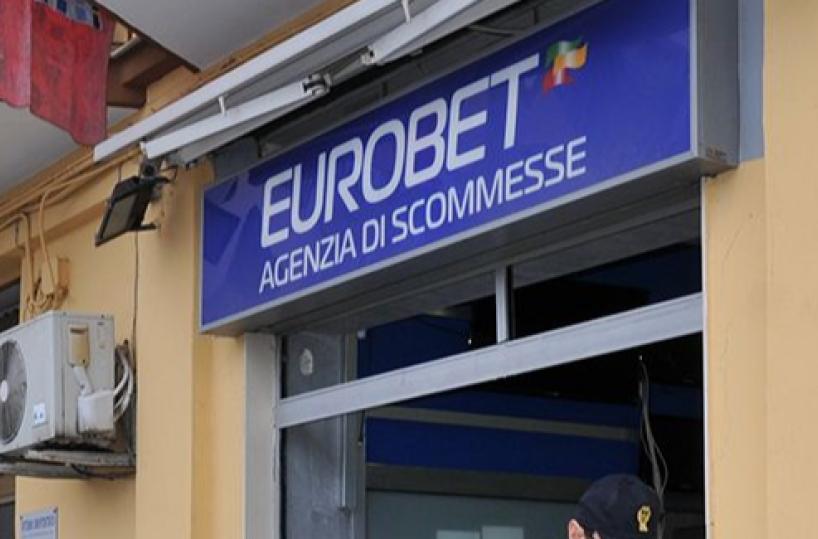 Carapelle, assaltata dai rapinatori agenzia di scommesse