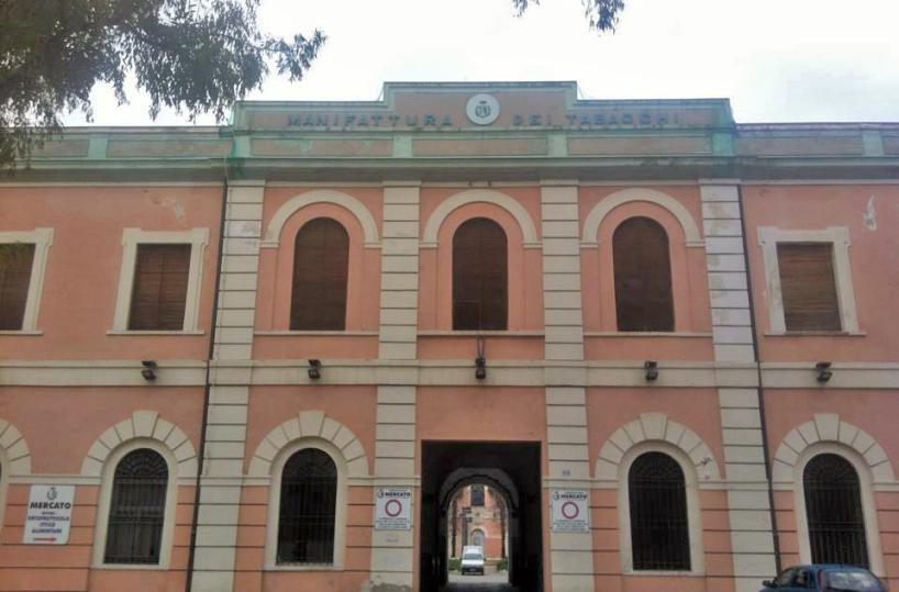 Manifattura tabacchi a Bari