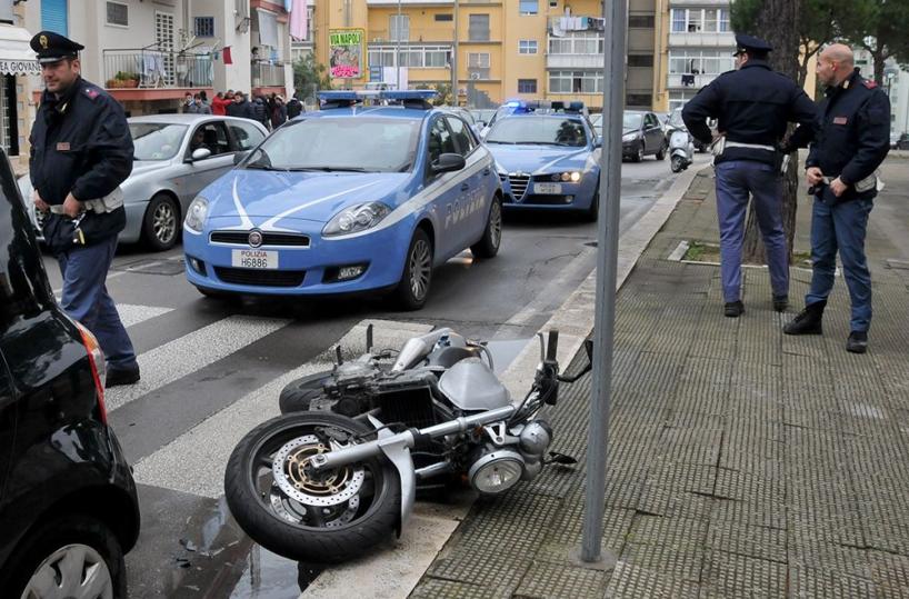 Bari, non fu lui a sparare magli agenti a ferirlo: scarcerato