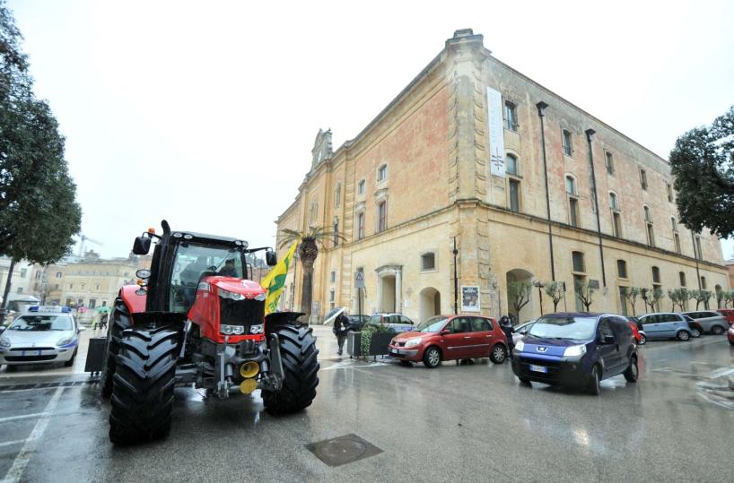 trattori in piazza a Matera