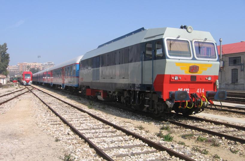 treni ferrovie sud est