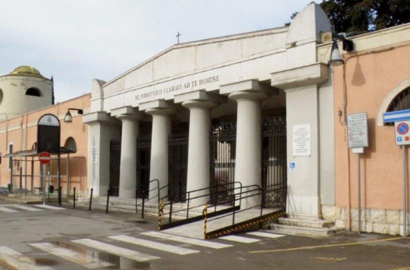 ingresso cimitero di Barletta