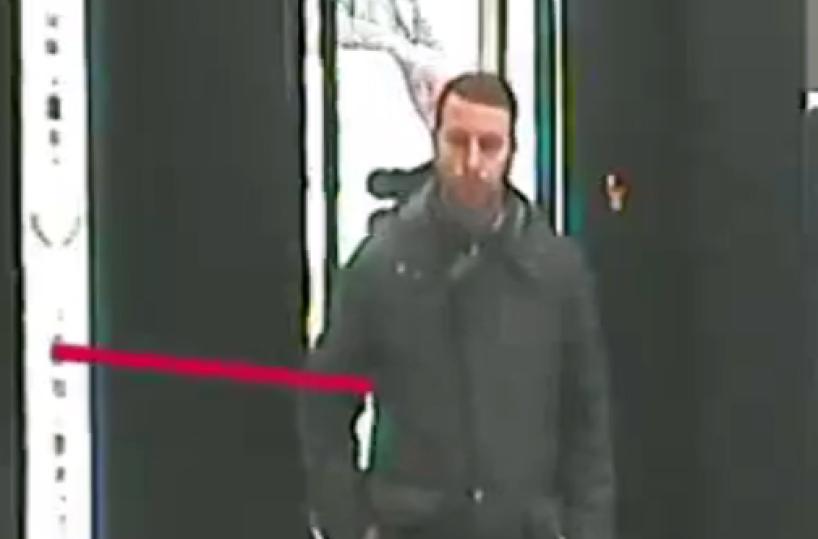 Rapinatore riconosciuto   su Facebook: arrestato