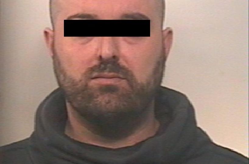 Minaccia ex moglie ed il compagno di lei arrestato pregiudicato