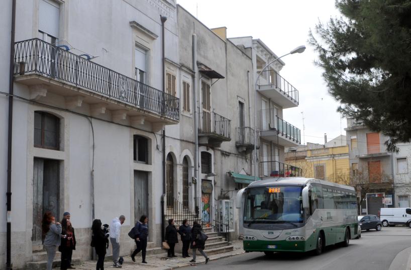fermata autobus ad Acquaviva