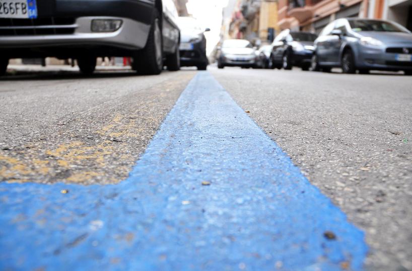 Coronavirus, a bari sospesa sosta a pagamento su strisce blu 