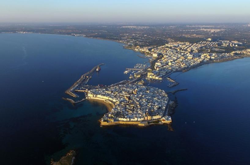 Turismo, l'ombra della camorrasul turismo nel Salento