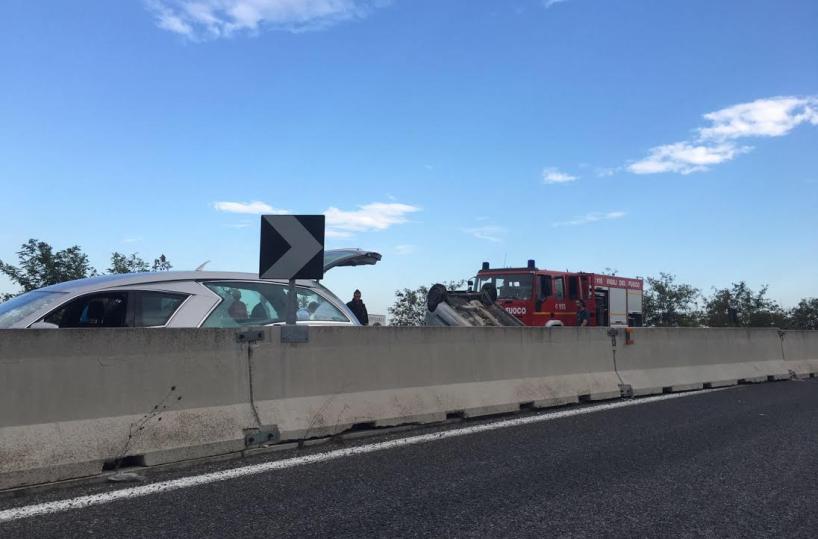 Incidente stradale a Monopoli muore una donna di 60 anni