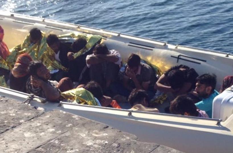 Sbarcati sul litorale di Gallipoli 55 migranti, anche 9 minori