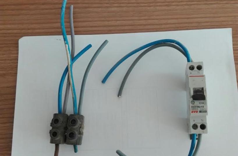 Furto di energia elettrica67 arrestato dai caraabinieri