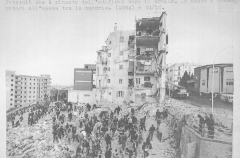 crollo palazzo a castellaneta