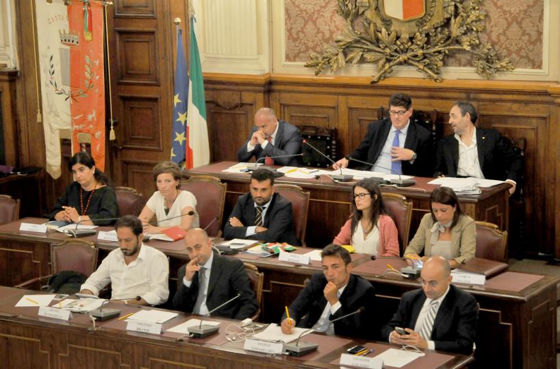 Tutti i dubbi di Decaroin arrivo un rimpasto?