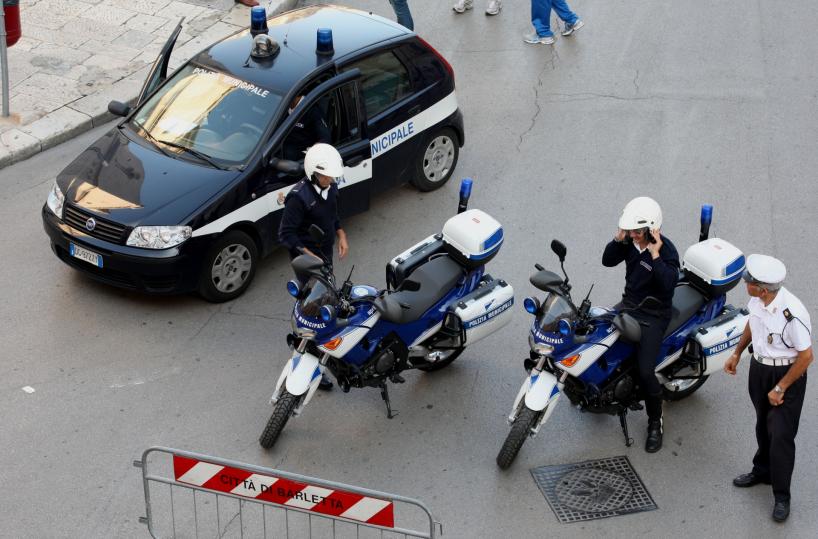 Vigile di Barletta pestatomentre è libero dal servizio
