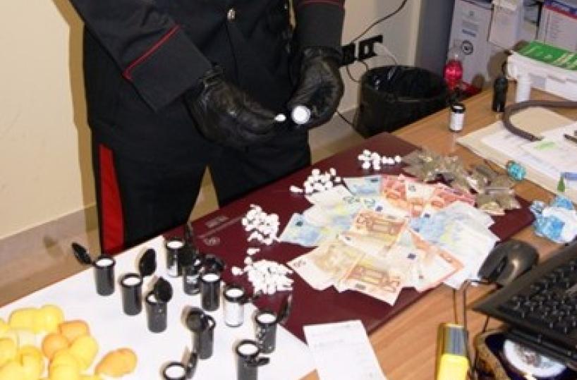 Trani, coca e marijuanain casa: in cella albanese