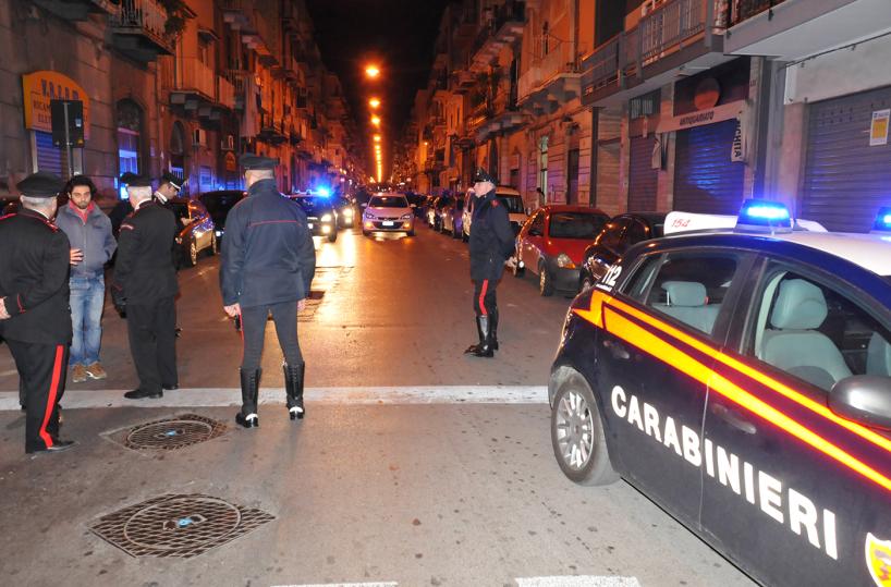 Bari, agguato al LibertàIn gravi condizioni 47enne