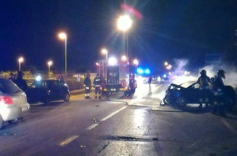 Scontro all'uscita dalla discotecaa Molfetta: feriti 6 giovani,  uno grave