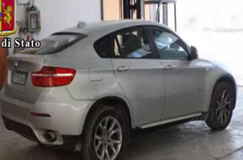 Traffico di auto sull'asse Milano-Cerignola: arresti 