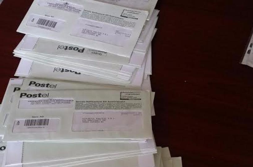Brindisi, centinaia di multeai mezzi della nettezza urbananella Ztl: «Ora stop al servizio»