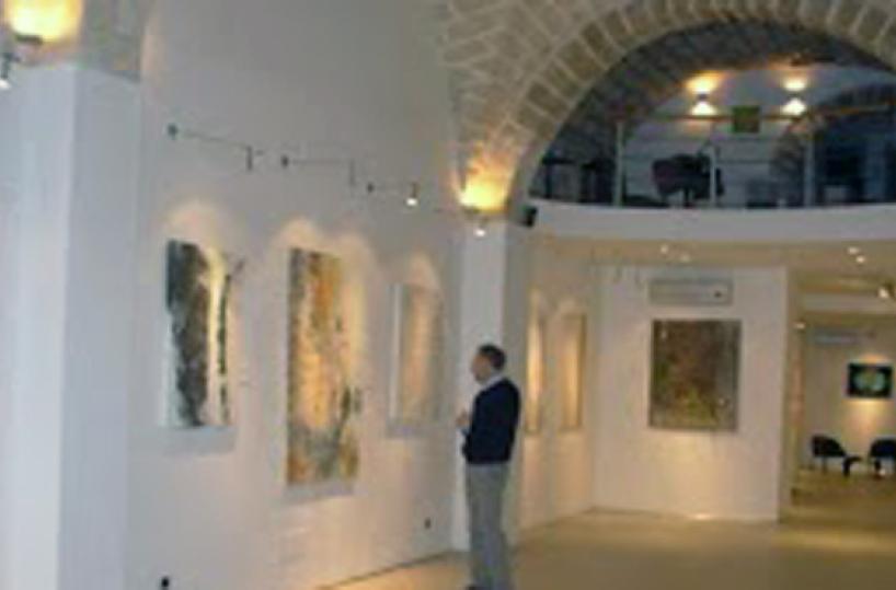 Galleria Bluorg, Via Marcello Celentano, 92, 70121 Bari, Italia