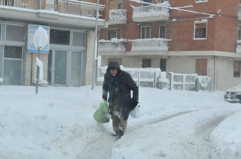 Maltempo, a Materalunedì scuole chiuse