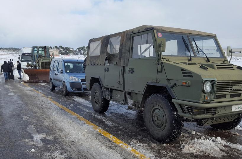 Neve, l'Esercito &laquo;sblocca&raquo; AltamuraSoccorsi, opposizioni contro EmilianoPuglia, oggi scuole quasi tutte chiuse