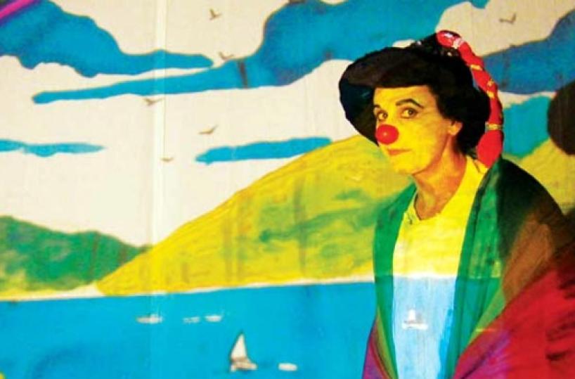 Una scena dello spettacolo «Arcoiris» della compagnia Terrammare di Lecce