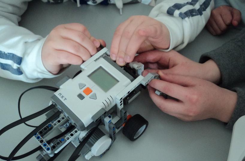 robot a scuola