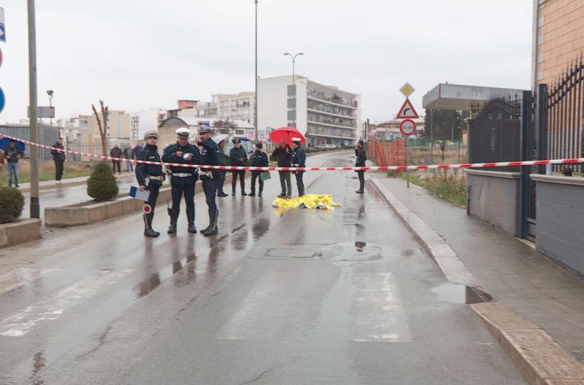 Andria, investe anzianoche muore sul colpo e fuggeSi costituisce 25enne