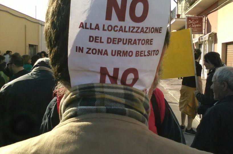 Manifestazione a Manduria  contro il depuratore«No a ipotesi di scarico in mare»