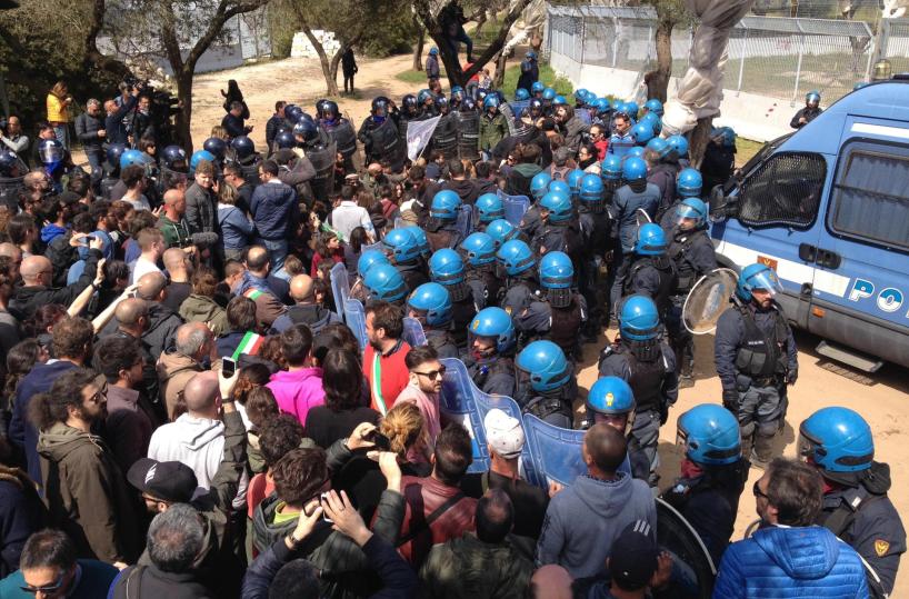 Tap, l'azienda chiude gli ufficiAllarme dell'antiterrorismo