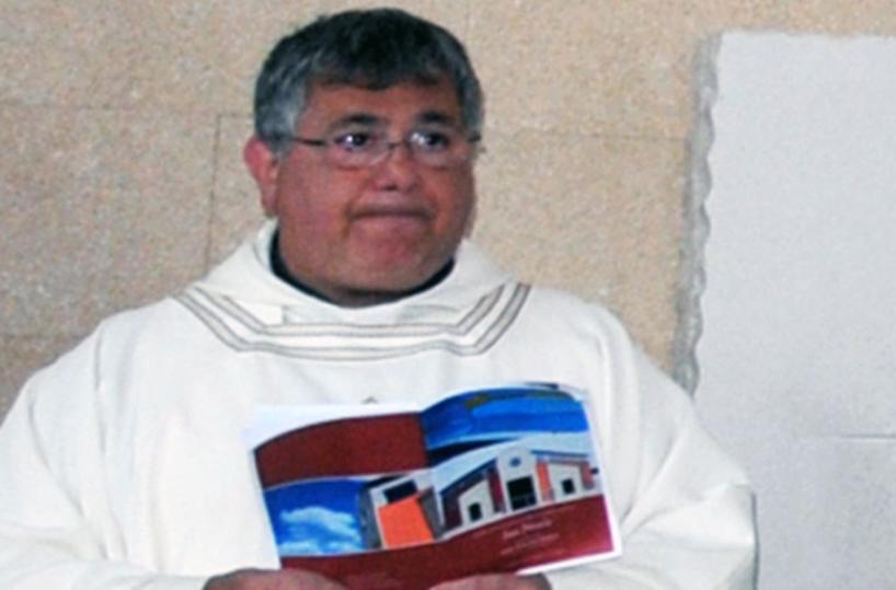 Don Luciano Cassano della Parrocchia San Nicola del quartiere San Pio di Bari