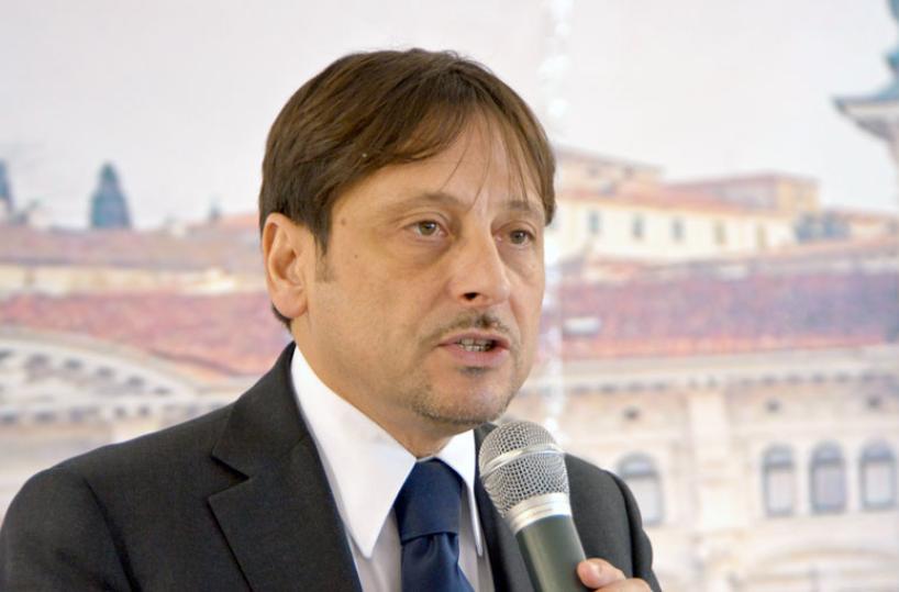IN VIGNA - Col sen. Dario Stefàno che promuove il buon bere